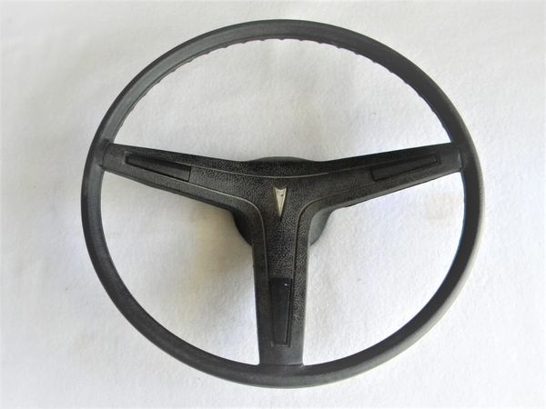 STEERING WHEEL, DLX, 69-75 PONTS, VINYL, 3 SPOKES, DARK GREEN, USED –  Chicago Muscle Car Parts , Inc.