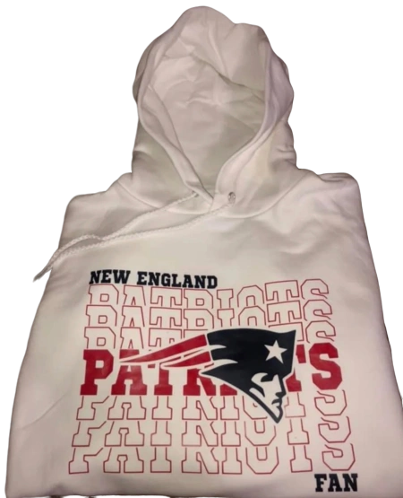 Pats fans get up early for championship gear