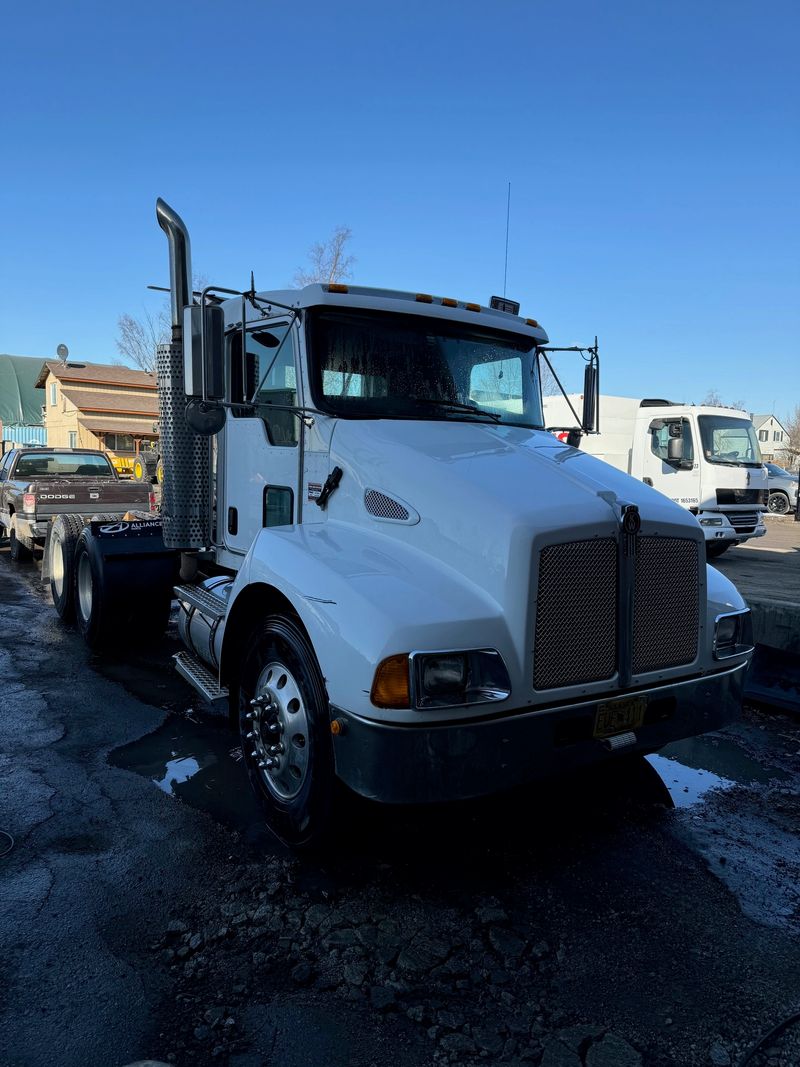 Paccar_T300_1.jpg