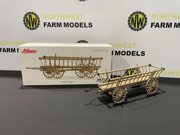 SCHUCO 1:32 SCALE WOODEN FEED LADDER WAGON