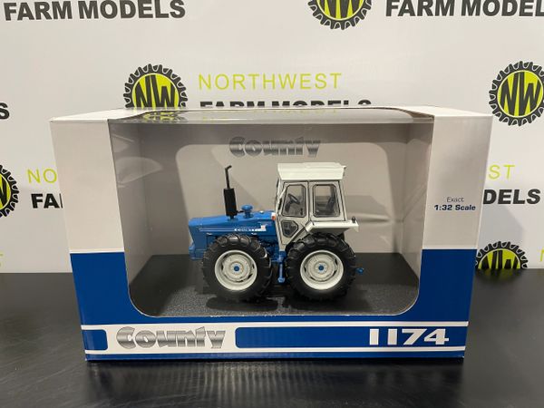 UNIVERSAL HOBBIES 5271 1:32 SCALE COUNTY 1174