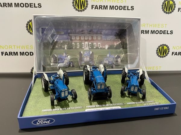 UNIVERSAL HOBBIES 6376 1:32 SCALE FORDSON NEW PERFORMANCE COLLECTOR SET