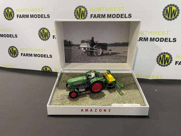 UNIVERSAL HOBBIES 6201 1:32 SCALE AMAZONE S300 SPRAYER BOX SET WITH FENDT FARMER 2 AND DRIVER