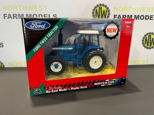 BRITAINS 43322 1:32 SCALE FORD TW20 4WD