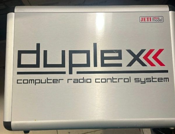 Jeti Duplex DS-16 G2 Carbon Line 2.4GHz/900MHz w/Rx R10, Aluminum Tx Case Radio System