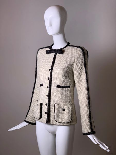 Chanel Ivory White Alpaca Cotton Blend Black/Red Contrast Trim Jacket