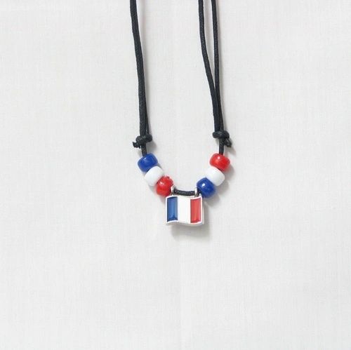 FRANCE COUNTRY FLAG SMALL METAL NECKLACE CHOKER .. NEW AND IN A PACKAGE