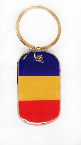 ROMANIA COUNTRY FLAG METAL KEYCHAIN .. NEW AND IN A PACKAGE