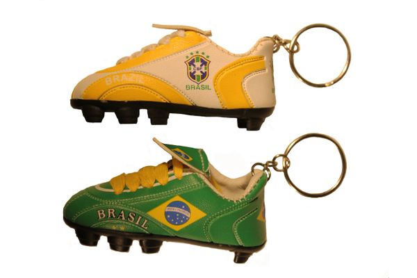 BRASIL White - Yellow & Green ( Set ) , 5 Stars CBF Logo Soccer SHOE CLEAT KEYCHAINS