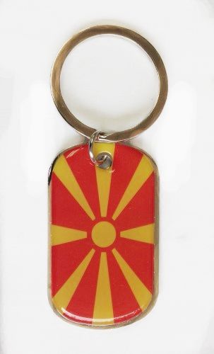MACEDONIA COUNTRY FLAG METAL KEYCHAIN .. NEW AND IN A PACKAGE