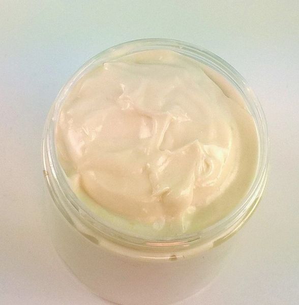 Fresh Honeydew scented body butter 8 oz