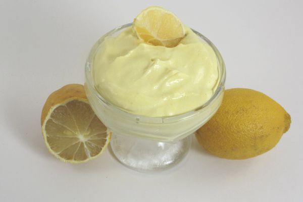 Lemon cake scented body butter 8 oz