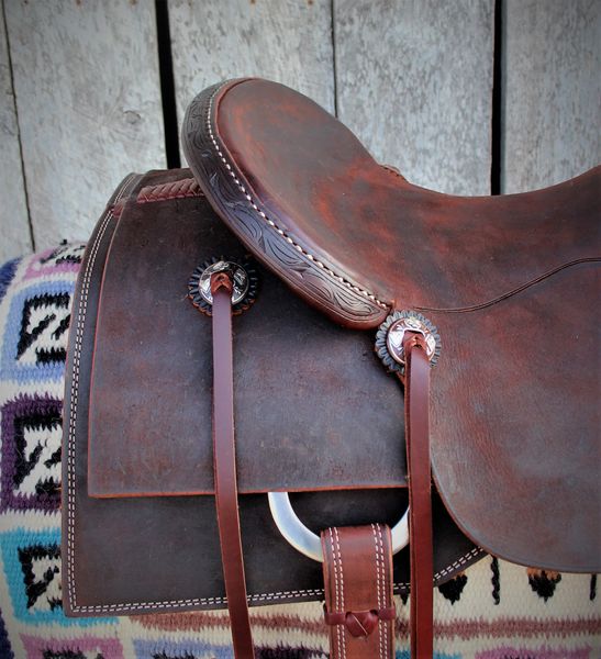 HOW TO CHANGE DOMED CONCHOS ON SADDLES - Natural Horseman Saddles