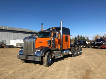 Tri Drive Kenorth For sale Paccar 500 with 18 Speed Eaton Fuller
522,000 Km
Aluminum Wheels
69,0000 