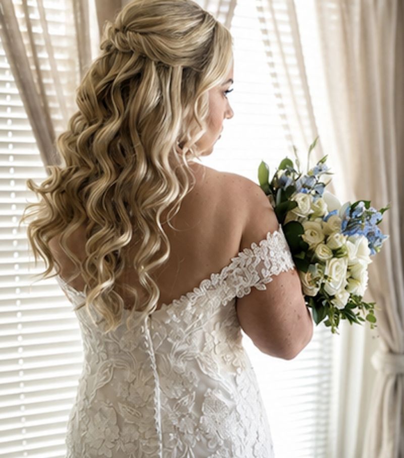 10_bride_bouquet_back_detail_v2.jpg