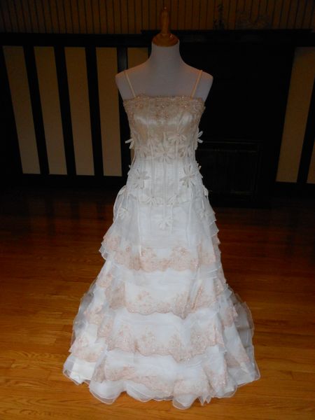 LILLY Bridal Wedding Dress S01
