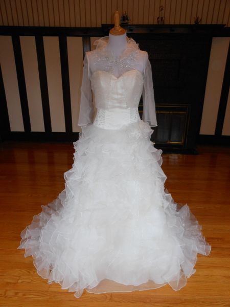 Kelly Star Wedding Dress 51V05381