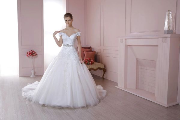 Essence Un Sueno De Novia Wedding Dress Jubile Anne Bridal