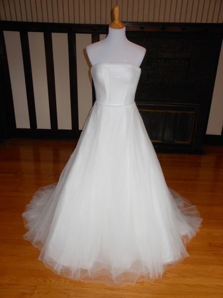 Lilly Bridal Wedding Dress