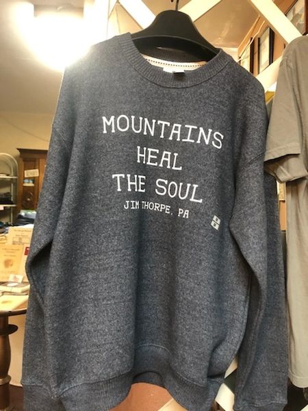 Sweatshirt Mountains Heal the Soul