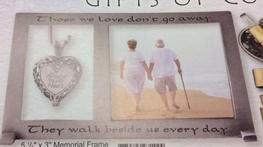 Frame - Memorial - Bereavement - Ashes Heart Locket - CA#PF405