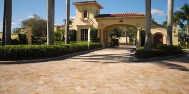 Orlando_paver_sealing_Neighborhood_Entry_Brick_Pavers_Cleaned_Sealing_
Brick_Entry_Gate_Areas_of_Communities_in_Orlando