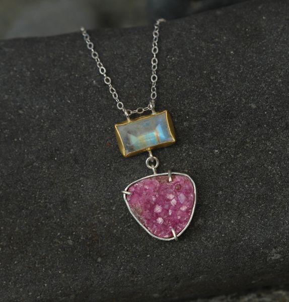 Cobalto Calcite Moonstone Necklace