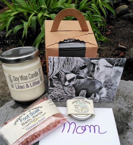 Mother's Day Set with Mamma and Baby Lamb Card