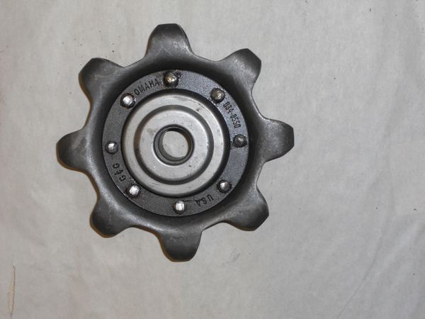 GFI176283C91 Sprocket 8T Gathering chain lower idler. OEM NTN/USA #176283C91