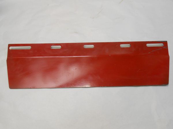 GIF87281667 FEEDER HOUSE ADJUSTER PLATE. FOR 2000/3000 SERIES CORN HEADS. TRANSITION PLATE. REPLACES CIH# 87281667