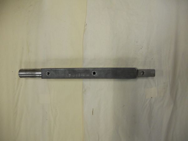 GFI199293C5 Shaft Stalk Roll for Case IH 3000 Series Stalk Roller. New. Replaces OEM#199293C5