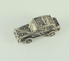 Spice Box Sterling Silver Filigree Car 3 Inches Long - Made In Israel One Of A Kind,