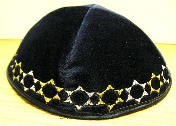 Kippah Satin Star Emb. assorted