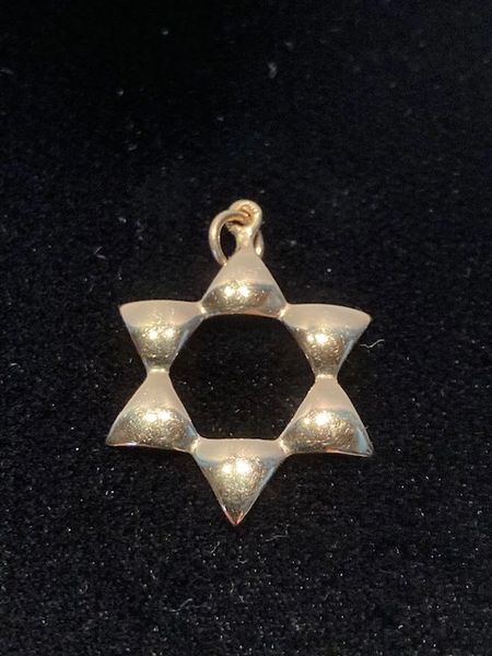 Star Of David 7/8 Inches 14 Kt