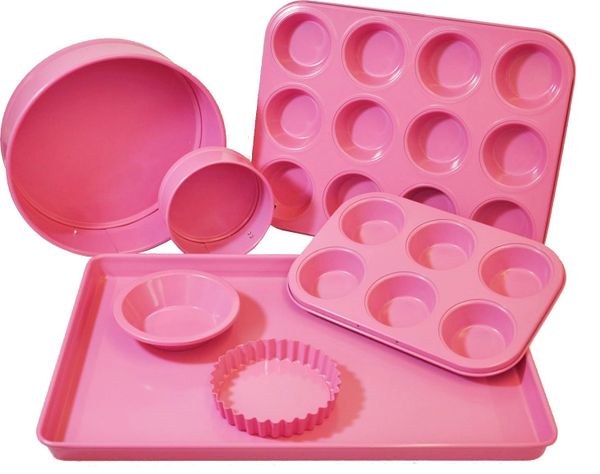 PINK BAKING PANS