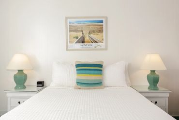 Standard Queen Room - Bed