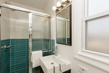 Standard Queen Room - Bathroom with a Walk-In Shower