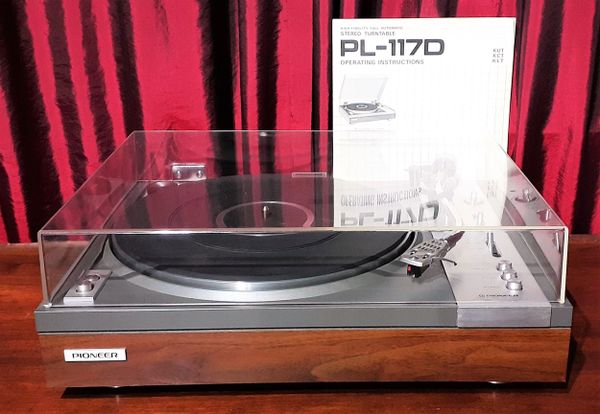 1977 Pioneer PL-117D Turntable