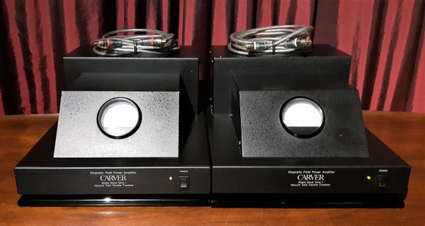 1989 Carver Model Silver Nine t Power Amplifier Set