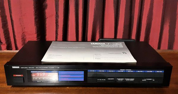 1986 Yamaha T-32 AM/FM Stereo Tuner