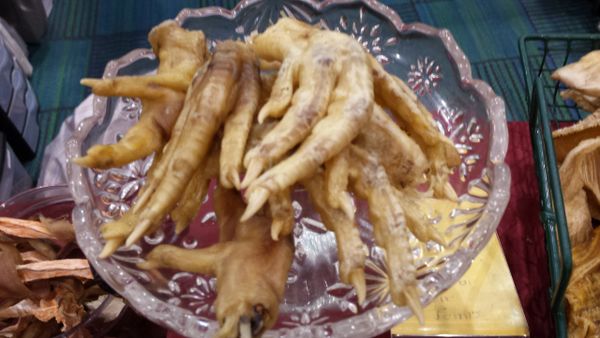 are raw duck feet good for dogs