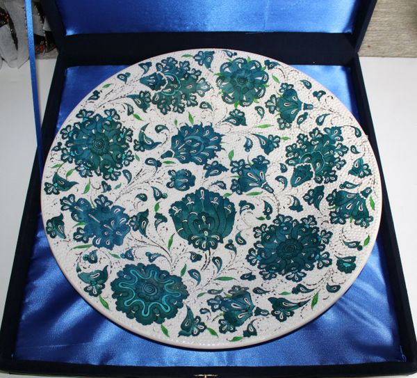 16" (40cm) Handmade Turkish Iznik Carnation Pattern Cini Plate in Velvet Box