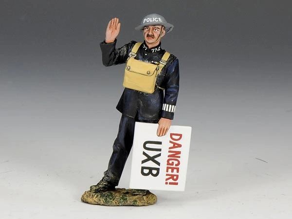 KING AND COUNTRY, FOB075, 1/30, BLITZ POLICE CONSTABLE (BOXED)