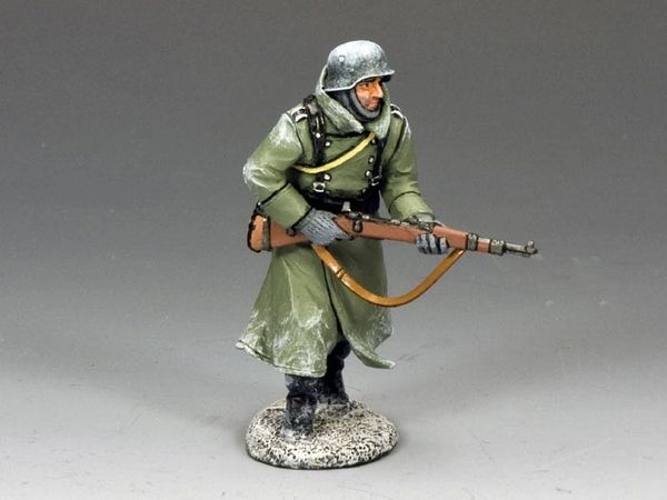 KING AND COUNTRY, BBG057, 1/30, ADVANCING RIFLEMAN, #2 (BOXED)