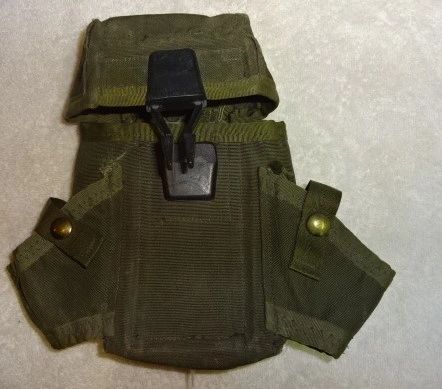 US Ammunation Pouch for AR15 and two Grenades, post Viet Nam