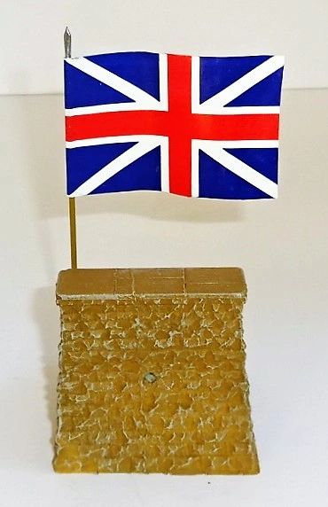 QUARTERMASTER CORP, REWST 4, 1 / 32 & 1/30, REVIEW STAND WITH BRITISH FLAG (UNBOXED)