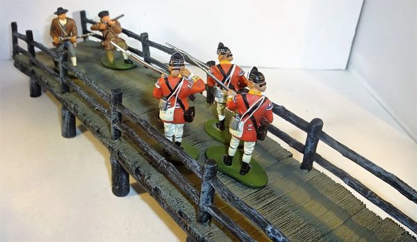 W BRITIANS, 17213, 1/32, 10TH REG'T AND MINUTEMEN AT THE CONCORD BRIDGE (3 1/2"X17'lg.), (BOXED)