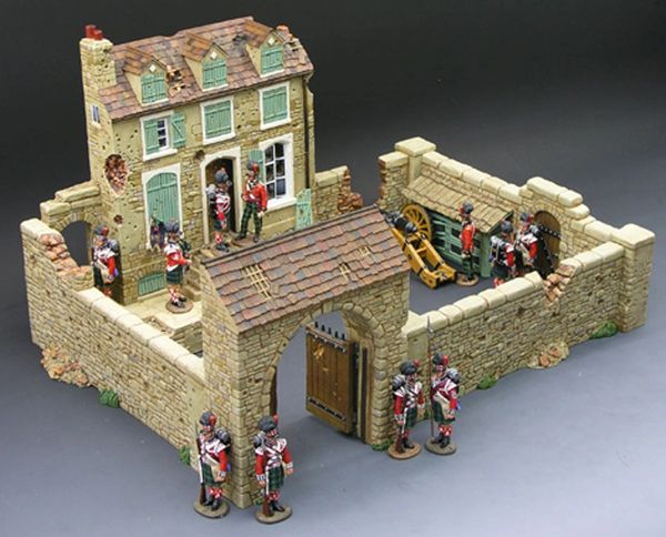 KING AND COUNTRY, 1/30, SP017 & SP018, FARM HOUSE AND COURTYARD COMBO, (BOXED) additional shipping applies