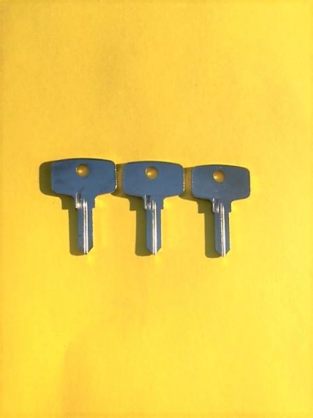 2 Snap-On Toolbox Lock Keys Code Cut Y201 thru Y250 Snap On Toolbox Locks Key 