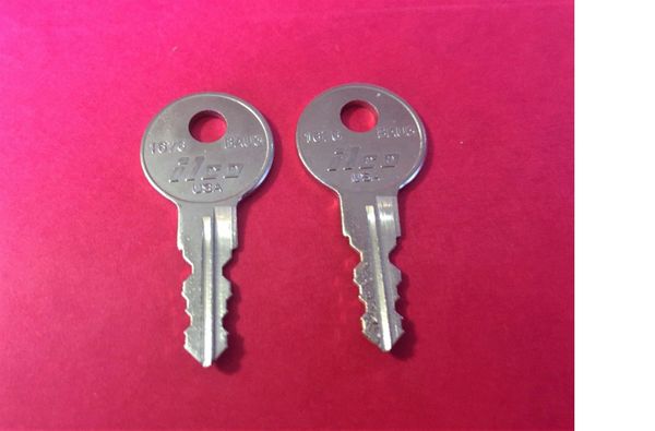 2 Undercover Jason Or Century Truck Cap Keys Code Cut 0r To 249r Camper Cover Topper